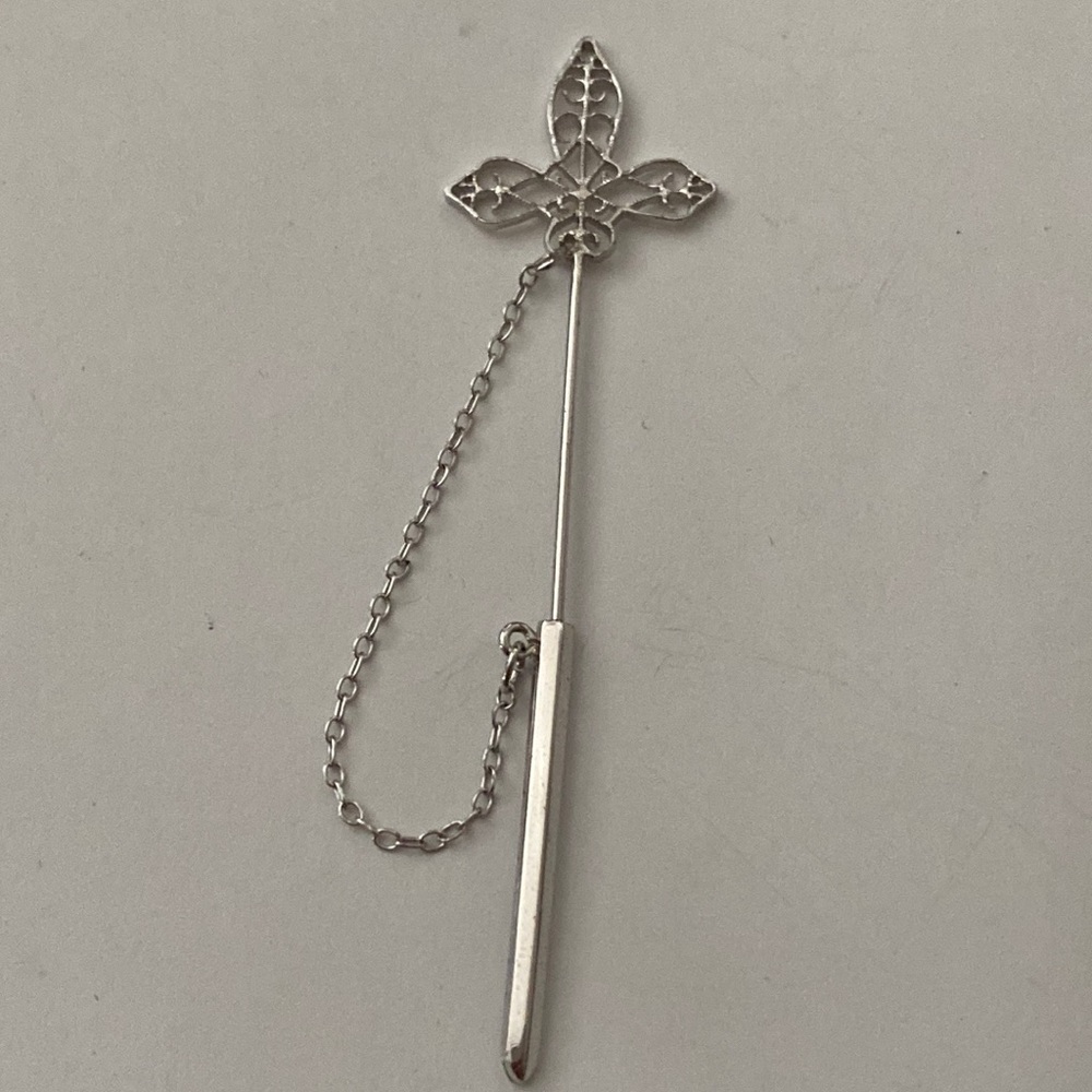 Silver Floral Cross Stick Pin Brooch